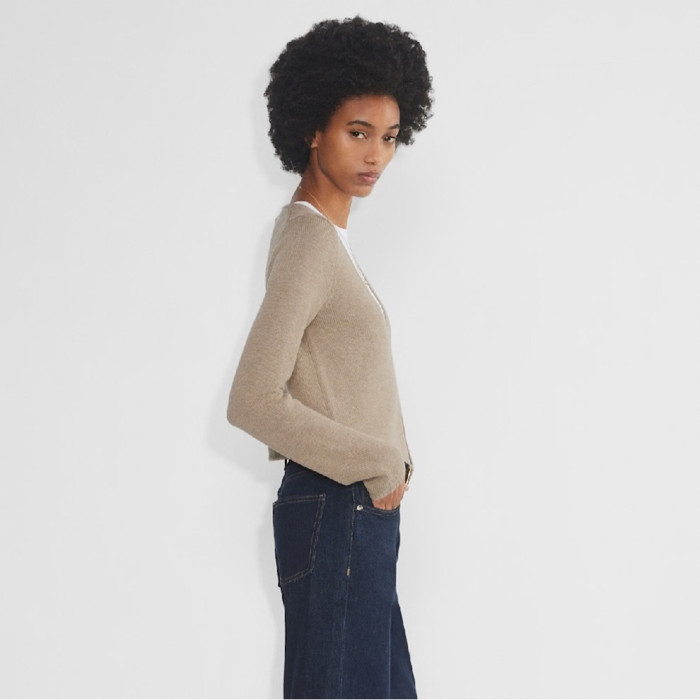 Aritzia | Wilfred Basque Cardigan in Oatmeal - Picture 4 of 14